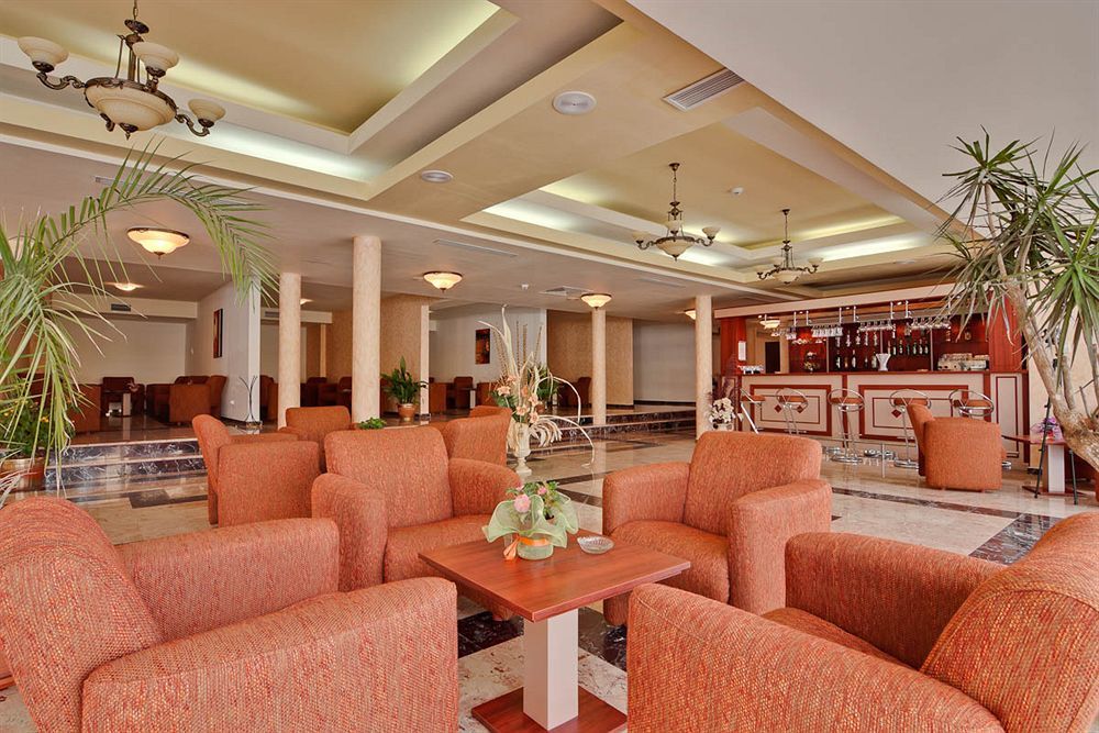 Hotel Cleopatra 4*